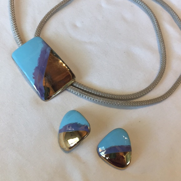Ceramic bolo tie and matching earrings - Picture 2 of 3